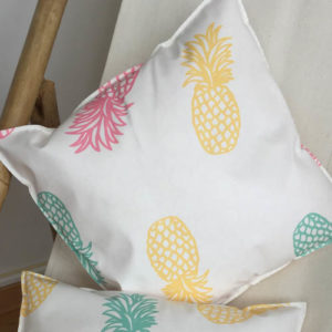 Kissen mit Ananas Muster aus Wachstuch