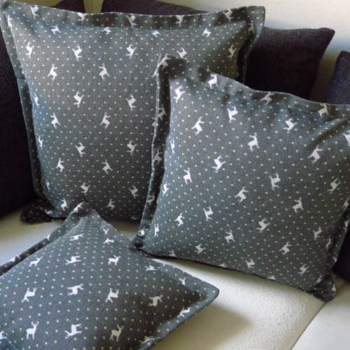 Weihnachtskissen_Elch_grau_beige Weihnachtskissen mit Elchmuster grau und beige