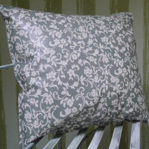 Outdoor Kissen Grau mit Blumenranken