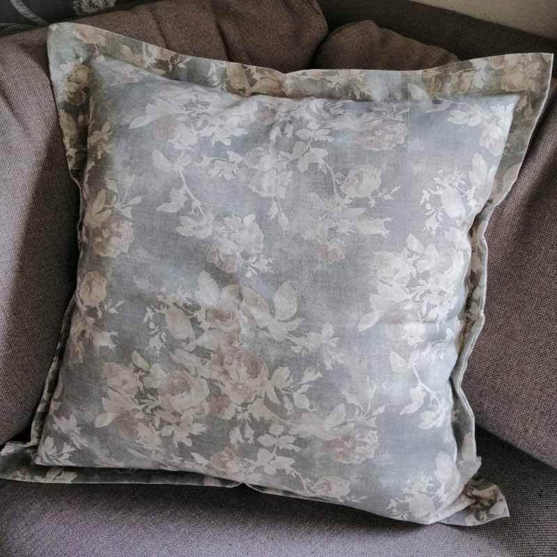 Hübsche Kissenhülle Rose mit Leinenoptik Hübsche Kissenhülle Rose mit Leinenoptik