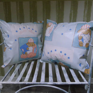 Kinderzimmerkissen mit Bär