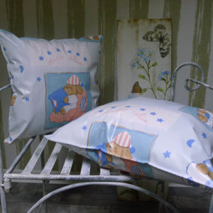 Kinderzimmerkissen mit Bär