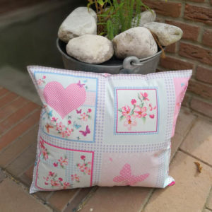 Schmetterling Kissen aus Wachstuch