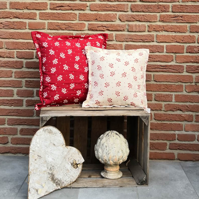 Kissen Zweige rot mit cremen Hintergrund_Shop_klein Kissenhülle Zweige Creme / roter Hintergrund Varianten