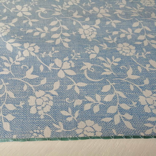Mitteldecke Blau mit weißen Blumenranken Ziernaht Mitteldecke Blau mit weißen Blumenranken Ziernaht