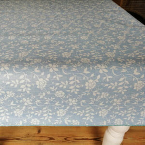 Tischdecke abwaschbar eckig Blau mit Blumenranken