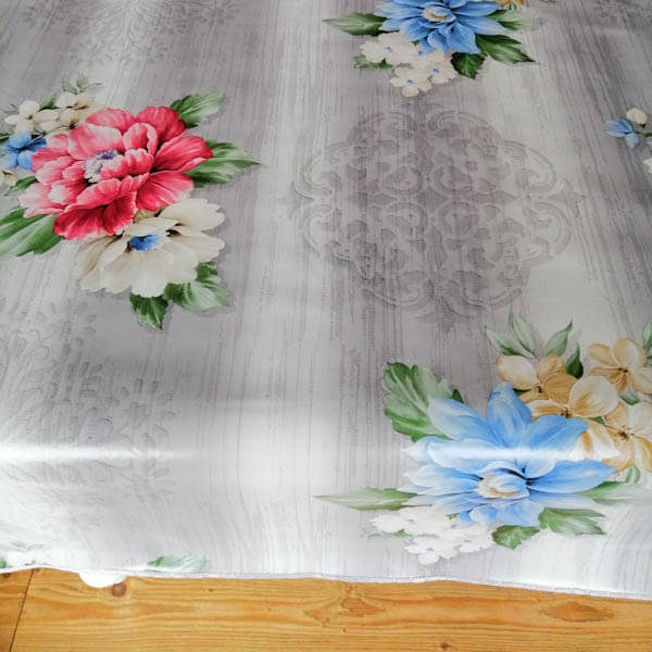 Blumenbouquet Tischdecke mit Fleckschutz