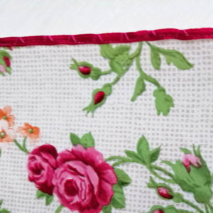 Tischdecke abwaschbar Rosen / Rankenröschen Ziernaht