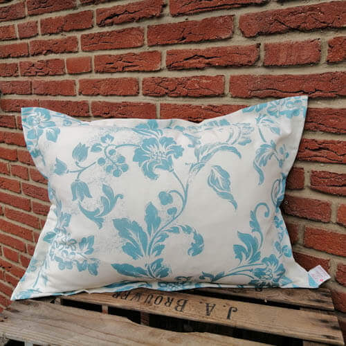 Kissen Blaue Ornamente auf weiß aus Baumwolle 45x60cm Kissen Blaue Ornamente auf weiß aus Baumwolle 45x60cm