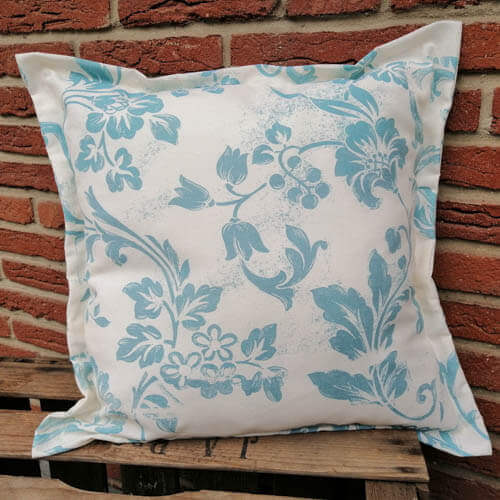 Kissen Blaue Ornamente auf weiß aus Baumwolle 40x40cm Kissen Blaue Ornamente auf weiß aus Baumwolle 40x40cm