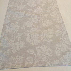 Tischläufer grau mit Blätterranken (beschichtet)