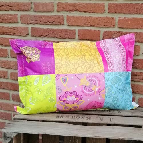 Buntes Wachstuch Kissen Boho Chic / Vintage Stil