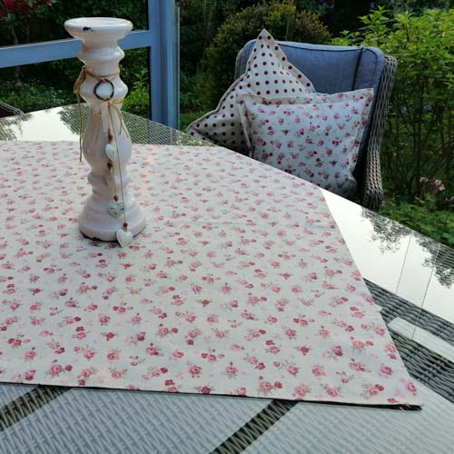 Mitteldecke rosa Rosen - Beschichtete Baumwolle Mitteldecke rosa Rosen - Beschichtete Baumwolle