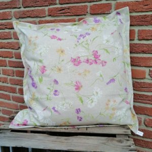 Outdoor Kissenhülle - Blumen auf der Wiese 50x50cm
