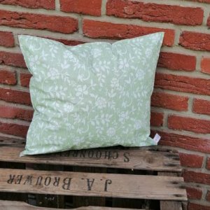 Outdoorkissen Grün mit weißen Blumenranken klein