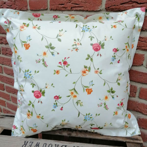 Geschenkideen zum Muttertag - Wachstuchkissen Outdoorkissen Streublümchen