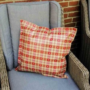 Garten Kissen Xmas rot kariert mit Herzen 50x50cm