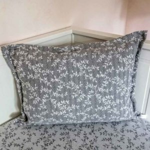 Kissenbezug Ranken aus Jacquard grau 40x60cm