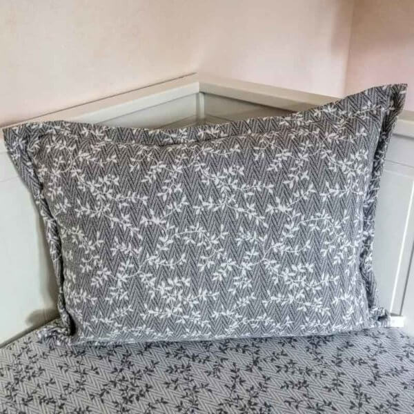 Kissenbezug Ranken aus Jacquard grau 40x60cm