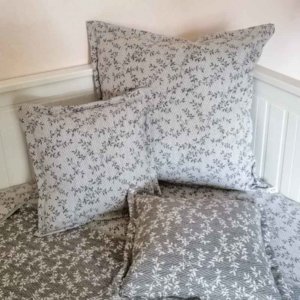 Blätterranken Kissen aus Jacquard