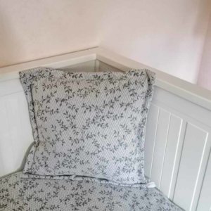 Kissenbezug Ranken aus Jacquard in hellgrau 40x40cm