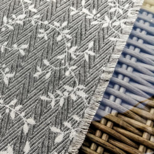 Blätterranken aus Jacquard