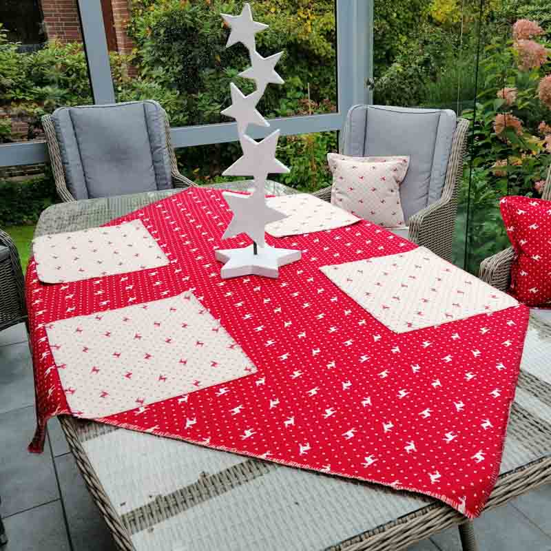 Platzset Hirsch mit Punkten Platzset Hirsch mit Punkten