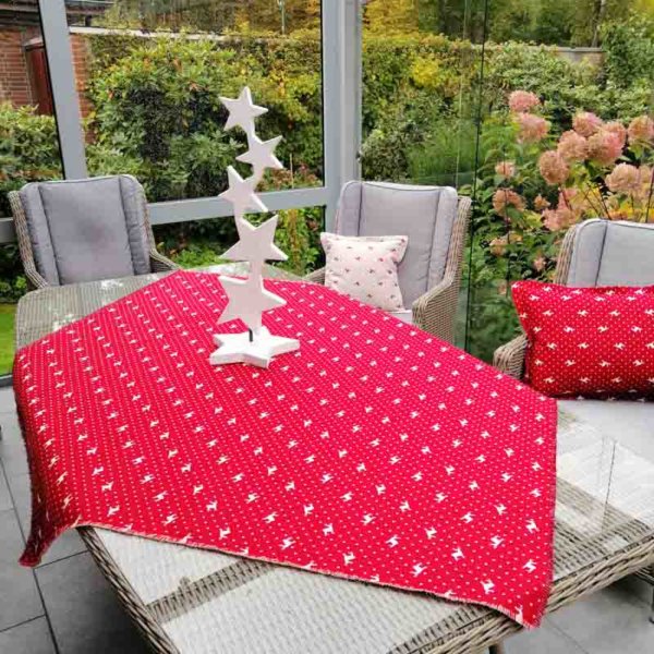 Tischdecke Hirsch mit Punkten rot