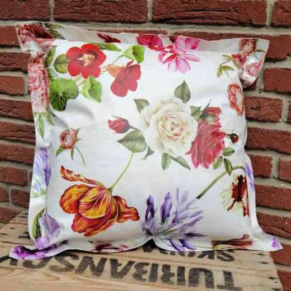 Kissen romantische Blumen aus Wachstuch 50x50cm