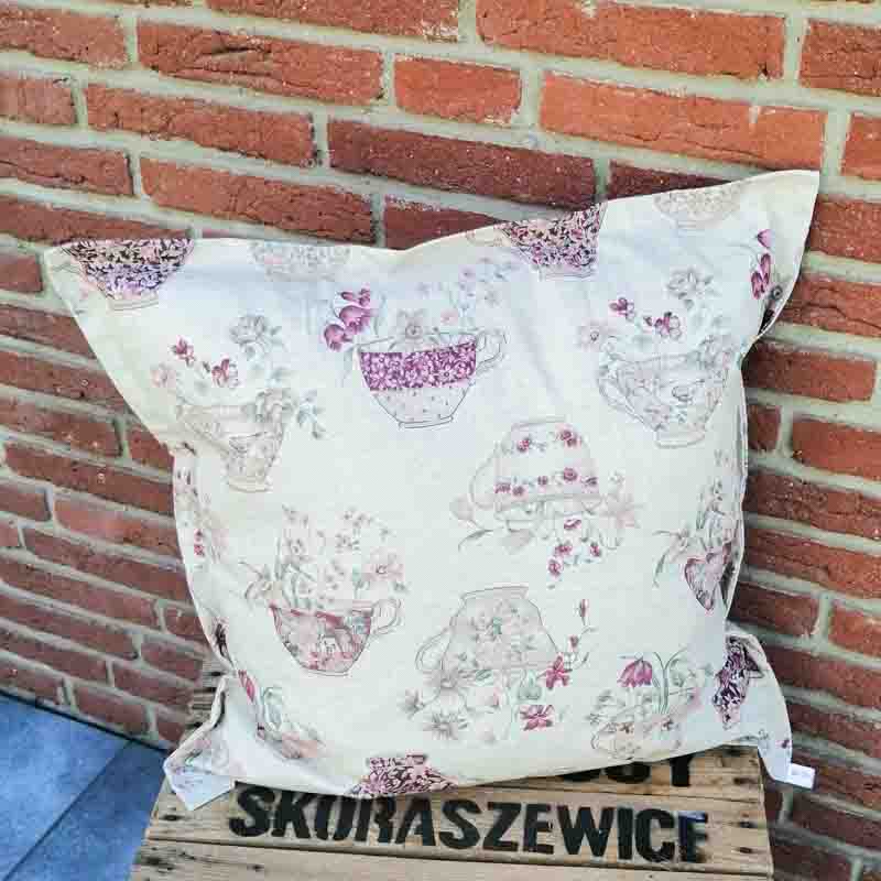 Outdoorkissen Tasse mit Blumen 60x60cm Outdoorkissen Tasse mit Blumen 60x60cm