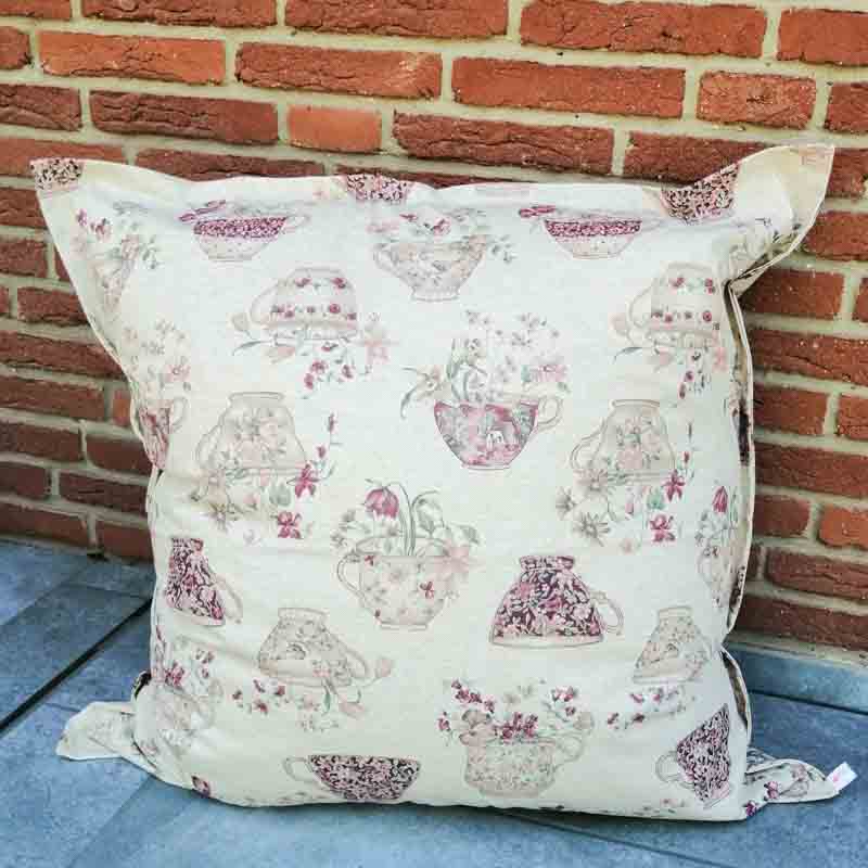 Outdoorkissen Tasse mit Blumen 80x80cm Outdoorkissen Tasse mit Blumen 80x80cm
