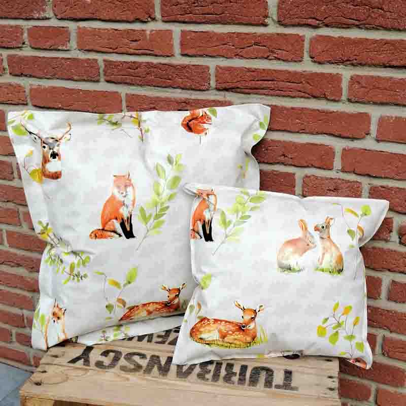 Outdoorkissen Waldtiere aus Wachstuch in 2 Größen Outdoorkissen Waldtiere aus Wachstuch in 2 Größen