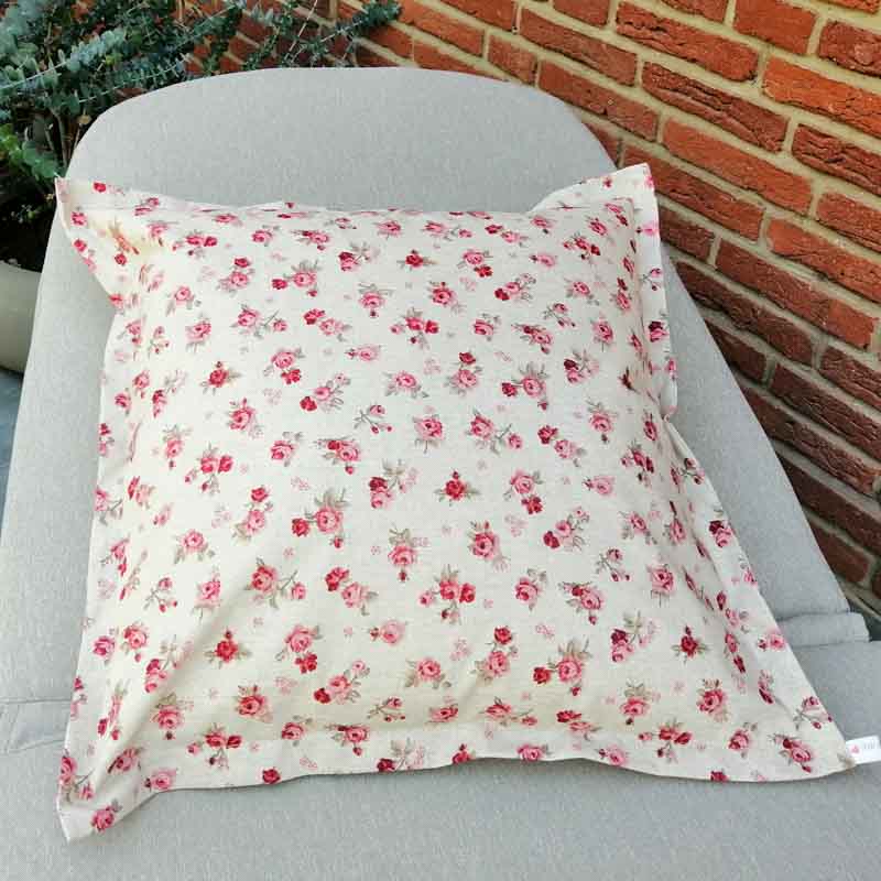 Bodenkissen bunt mit rosa Rosen 50x50cm Bodenkissen bunt mit rosa Rosen 50x50cm