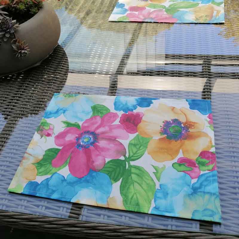 Platzset Bunte Blumen aus beschichteter Baumwolle Platzset Bunte Blumen aus beschichteter Baumwolle
