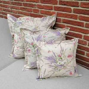 Kissenhülle Lavendel beschichtet für den Garten verschiedene Größen