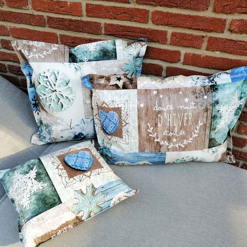 Outdoorkissen Weihnachten – Herzen & Sterne blau Outdoorkissen Weihnachten – Herzen & Sterne blau