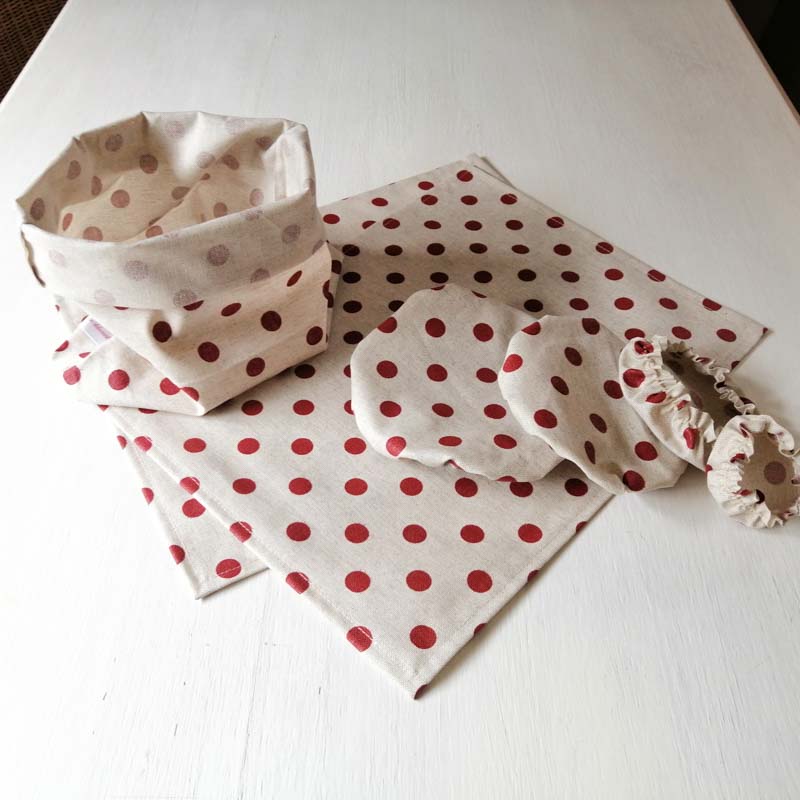 Aufbewahrungsbeutel Rote Punkte mit Abdeckhauben & Tischsets Aufbewahrungsbeutel Rote Punkte mit Abdeckhauben & Tischsets