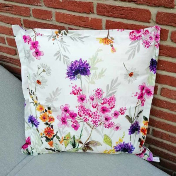 Kissen Blumenwiese für Outdoorbereich 50x50cm