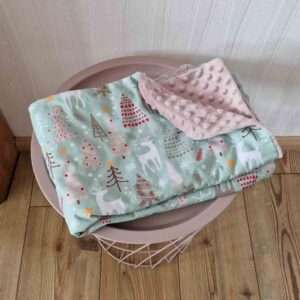 Kuschelige Kinderdecke-Tannenbaeumchen
