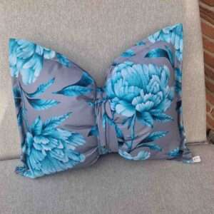 Schleifenkissen_aus_Polyester_-_Petali_Blu_shop